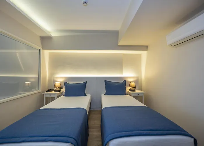Ece Marina Suites