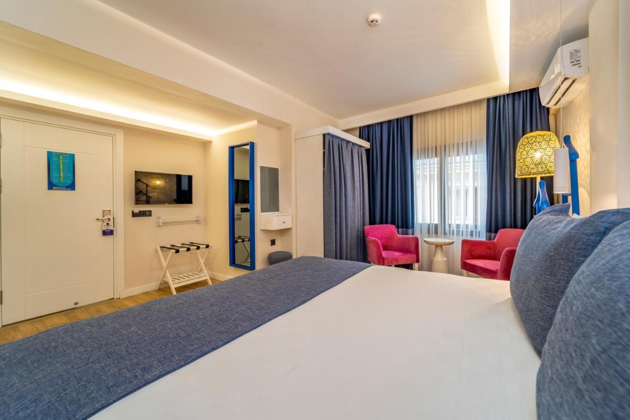 Hotel Ece Marina 2*