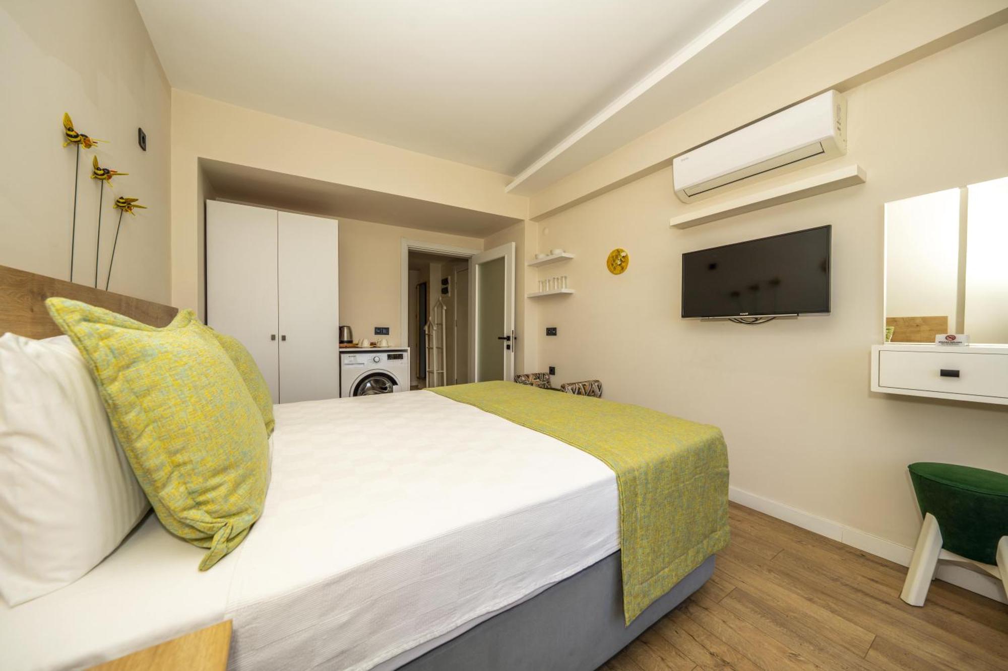 Hotel Ece Marina 2*