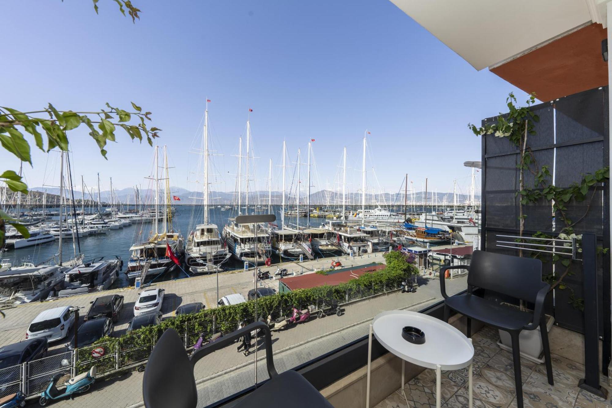 Ece Marina Hotel 2*