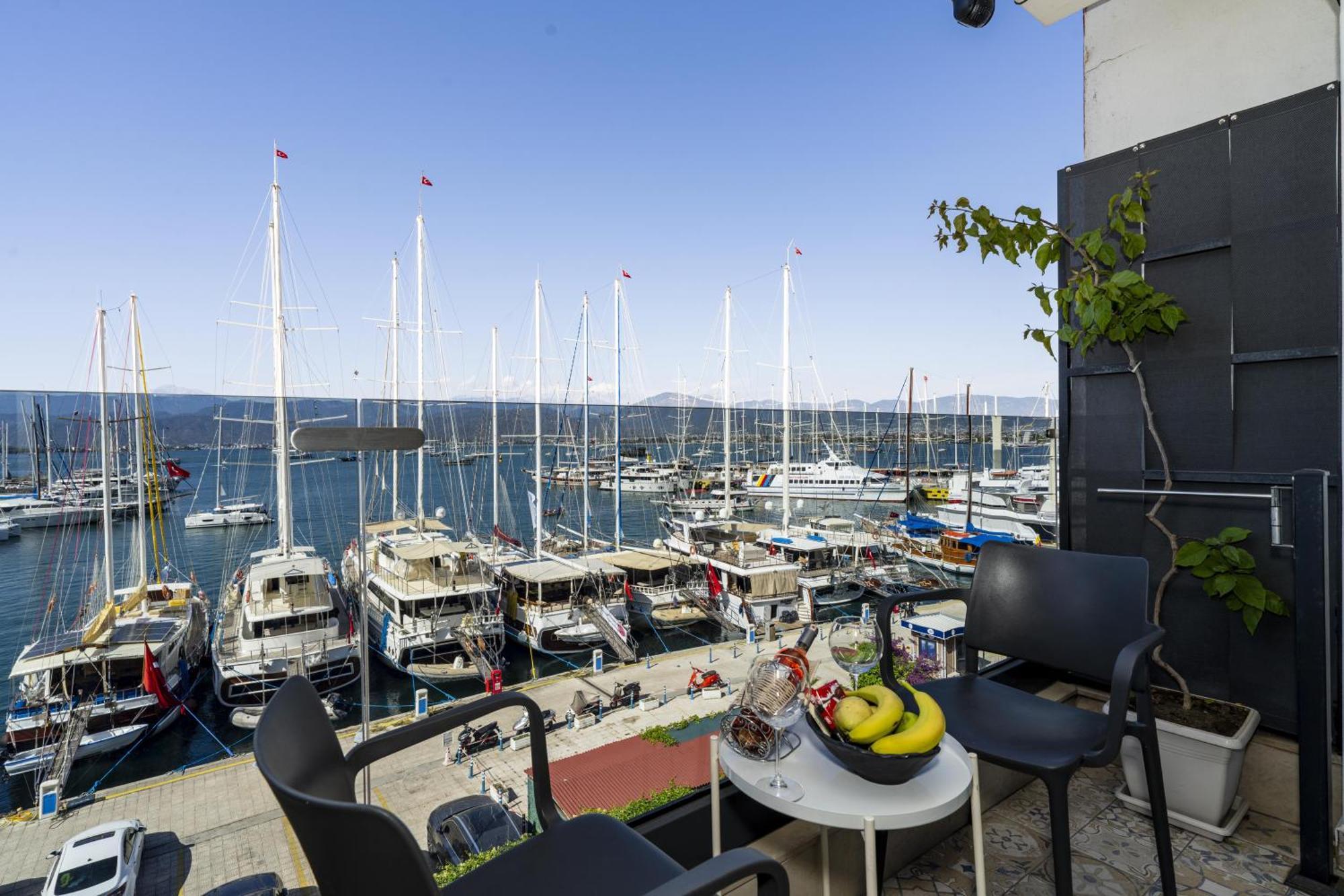Hotel Ece Marina